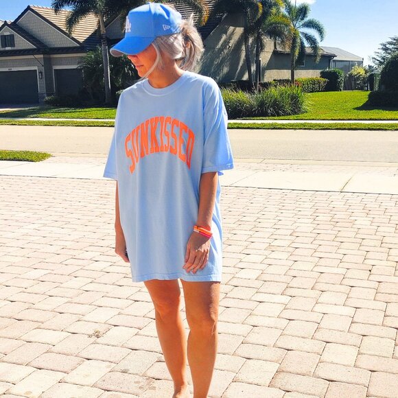 NWT Hydrangea Blue Sunkissed T-Shirt - Picture 9 of 17